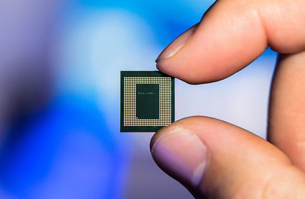 ae0a0b633c4e41218113634071c16fe5.jpg snapdragon-865-5g-mobile-platform-chip-front.jpg