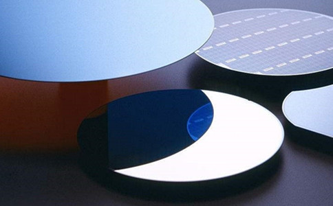 生產(chǎn)電池充電器IC的8英寸晶圓 生產(chǎn)電池充電器IC的8英寸晶圓